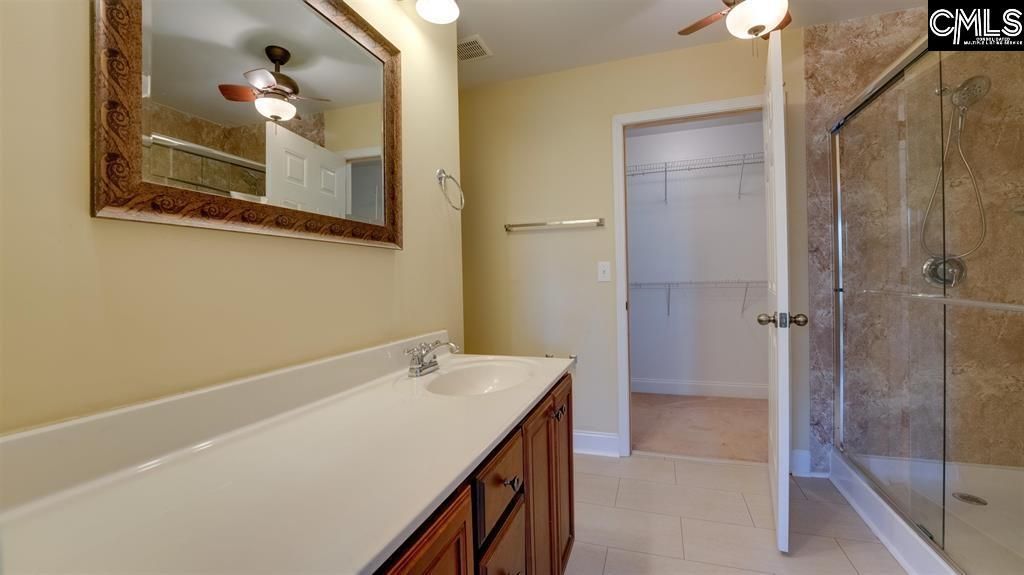 102 Burgundy Court Photo 11