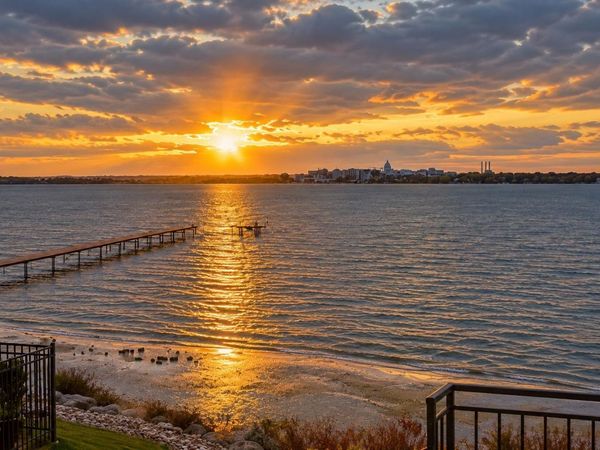 4101 MONONA Drive, Unit 404, Monona, WI 53716