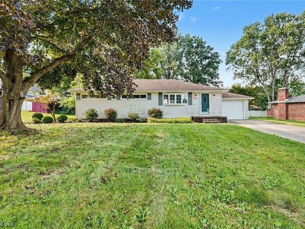 811 Leecrest Street NW, Massillon, OH 44646