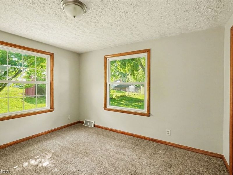 811 Leecrest Street NW, Massillon, OH 44646 Photo 15