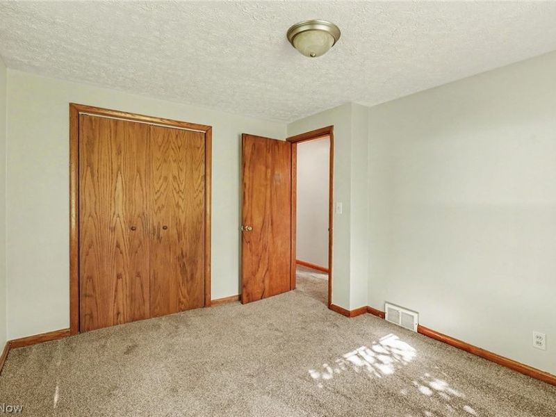 811 Leecrest Street NW, Massillon, OH 44646 Photo 16