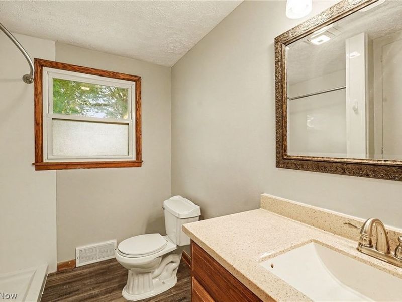 811 Leecrest Street NW, Massillon, OH 44646 Photo 17