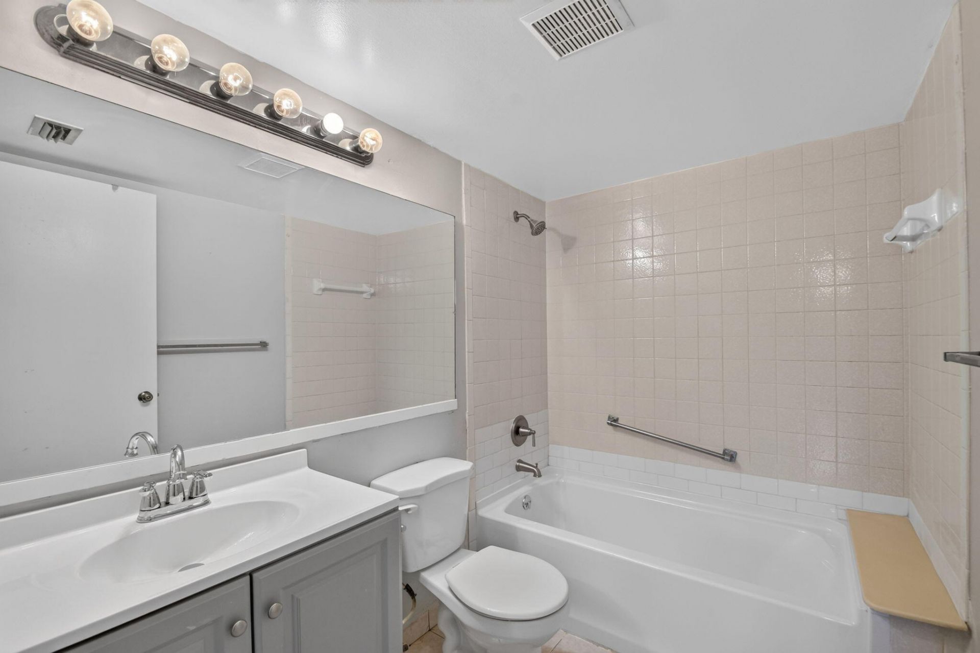 1002 Green Pine Boulevard, Unit C1, West Palm Beach, FL 33409 Photo