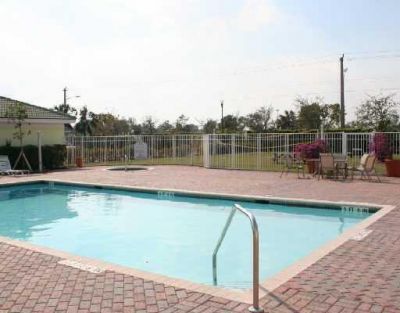 2080 Greenview Shores Boulevard, Unit 420, Wellington, FL 33414 Photo