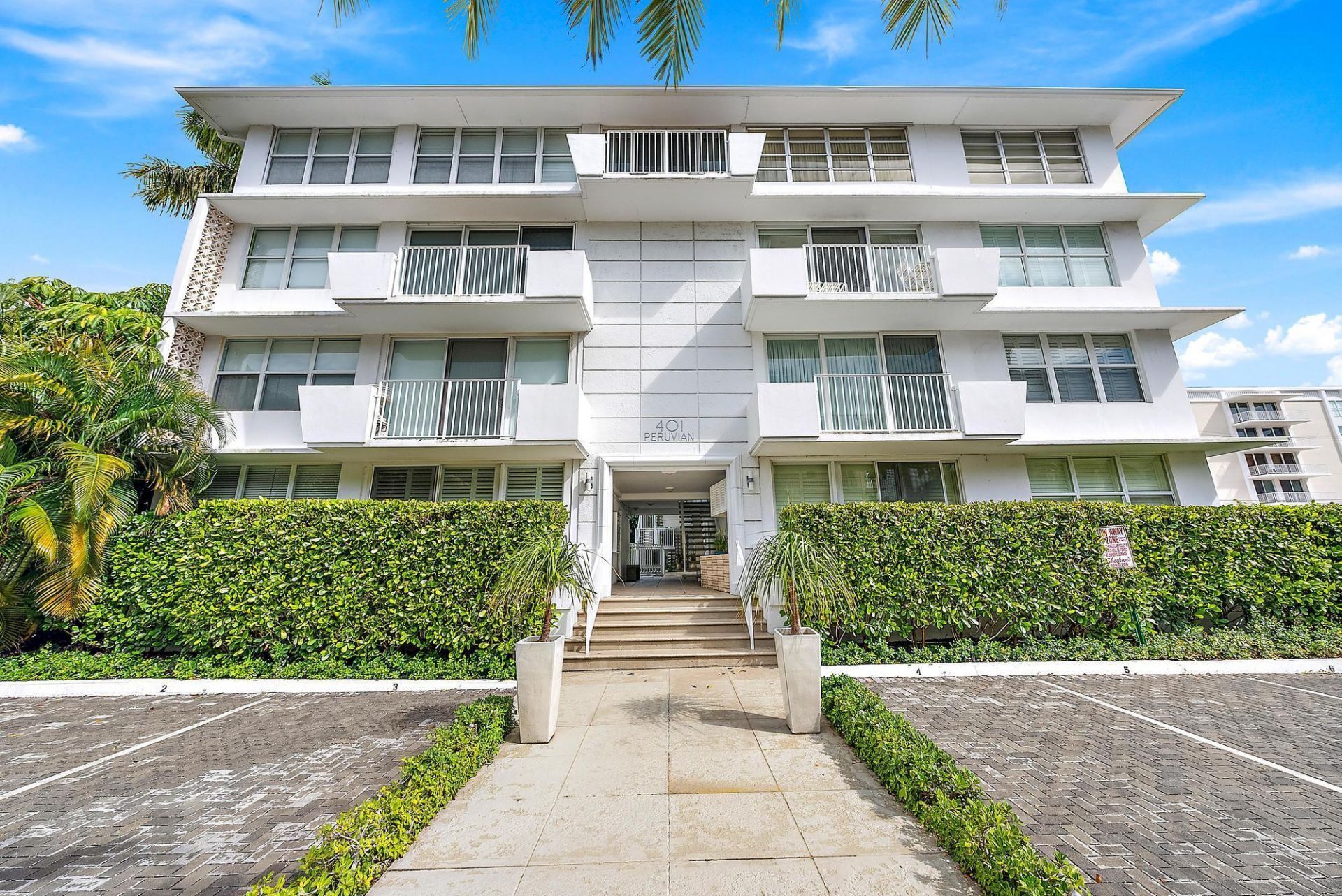 401 Peruvian Avenue, Unit 303, Palm Beach, FL 33480 Photo