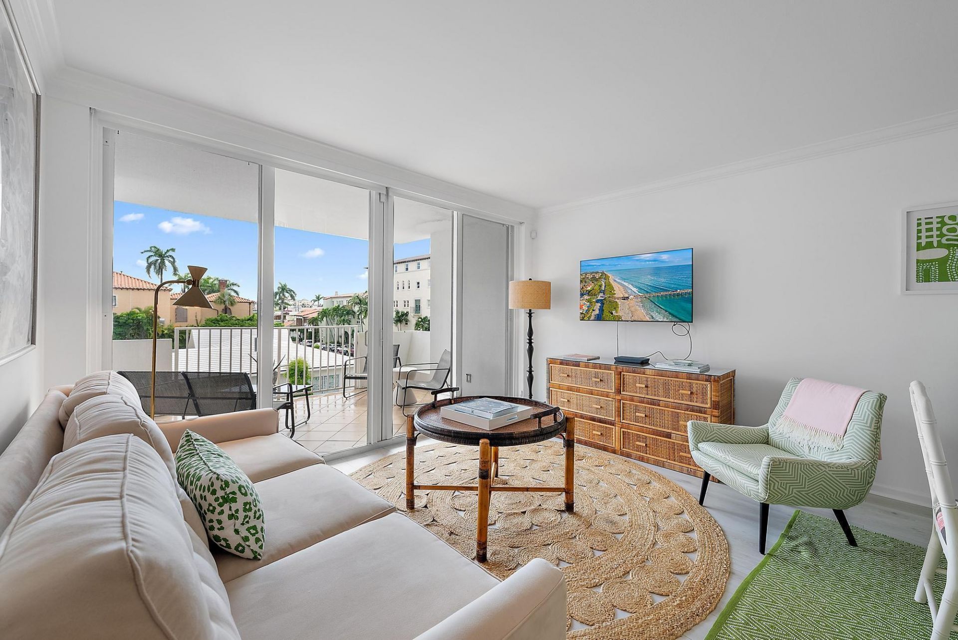 401 Peruvian Avenue, Unit 303, Palm Beach, FL 33480 Photo