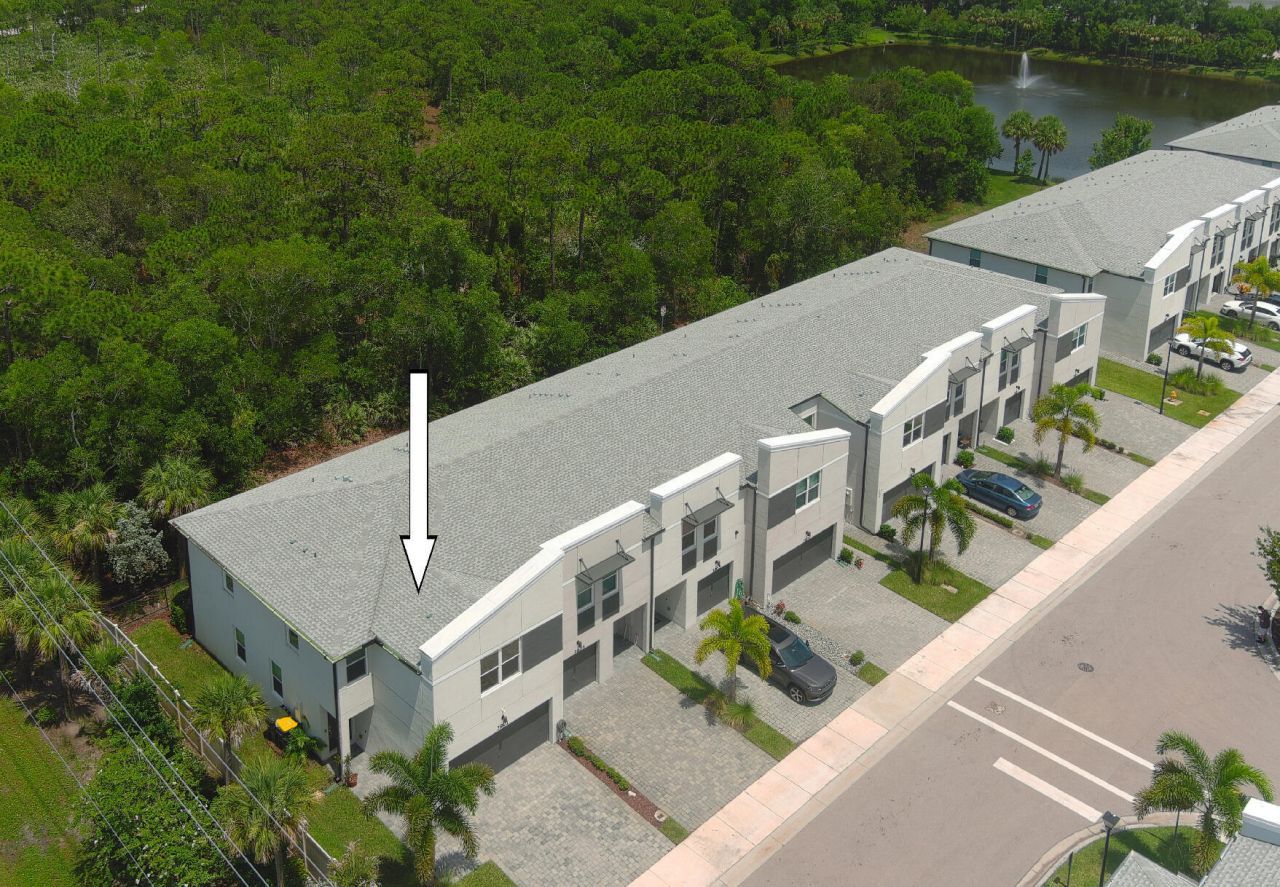 3901 SE Mentmore Lane, Stuart, FL 34997 Photo