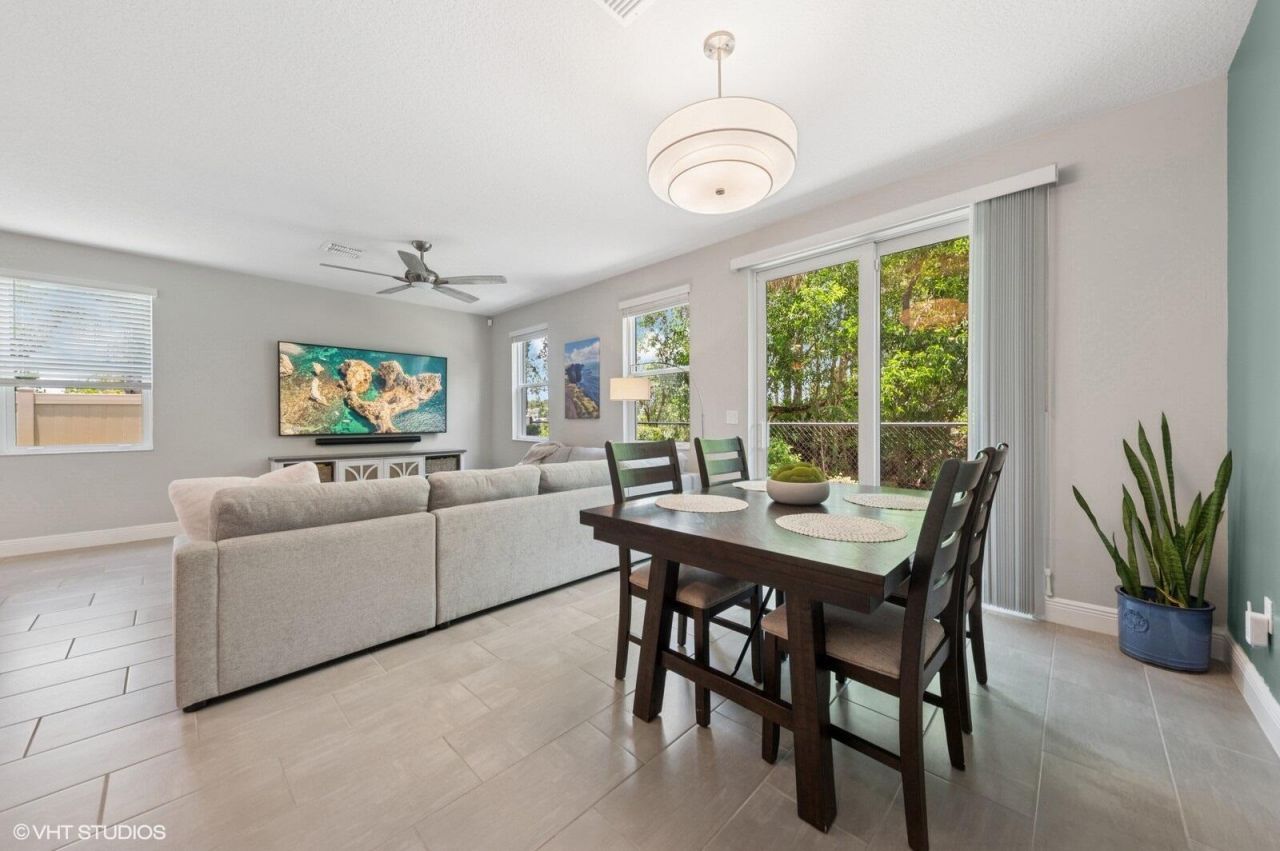 3901 SE Mentmore Lane, Stuart, FL 34997 Photo