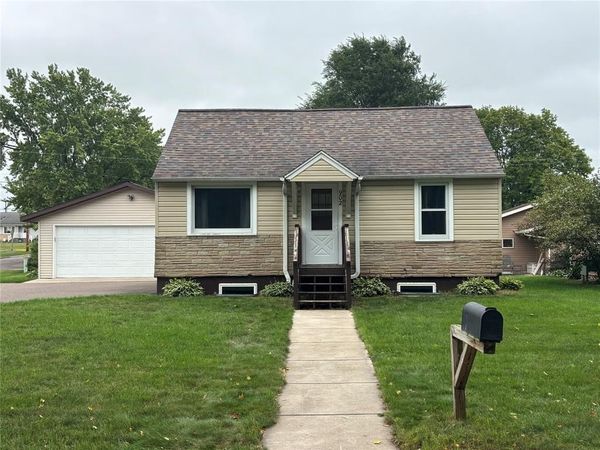 902 Queen Street, Bloomer, WI 54724