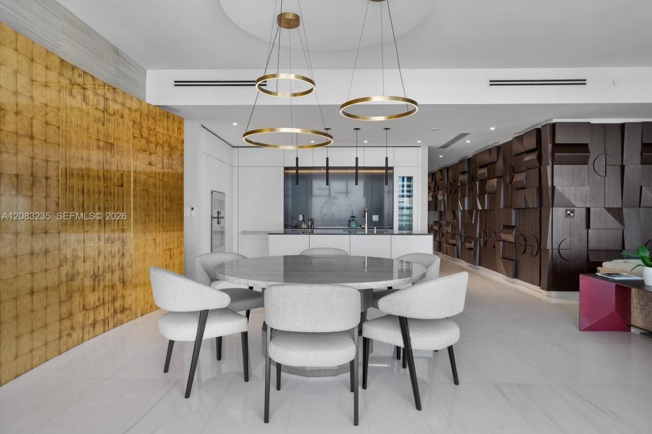 300 Biscayne Boulevard Way, Unit 3302E, Miami, FL 33131 Photo