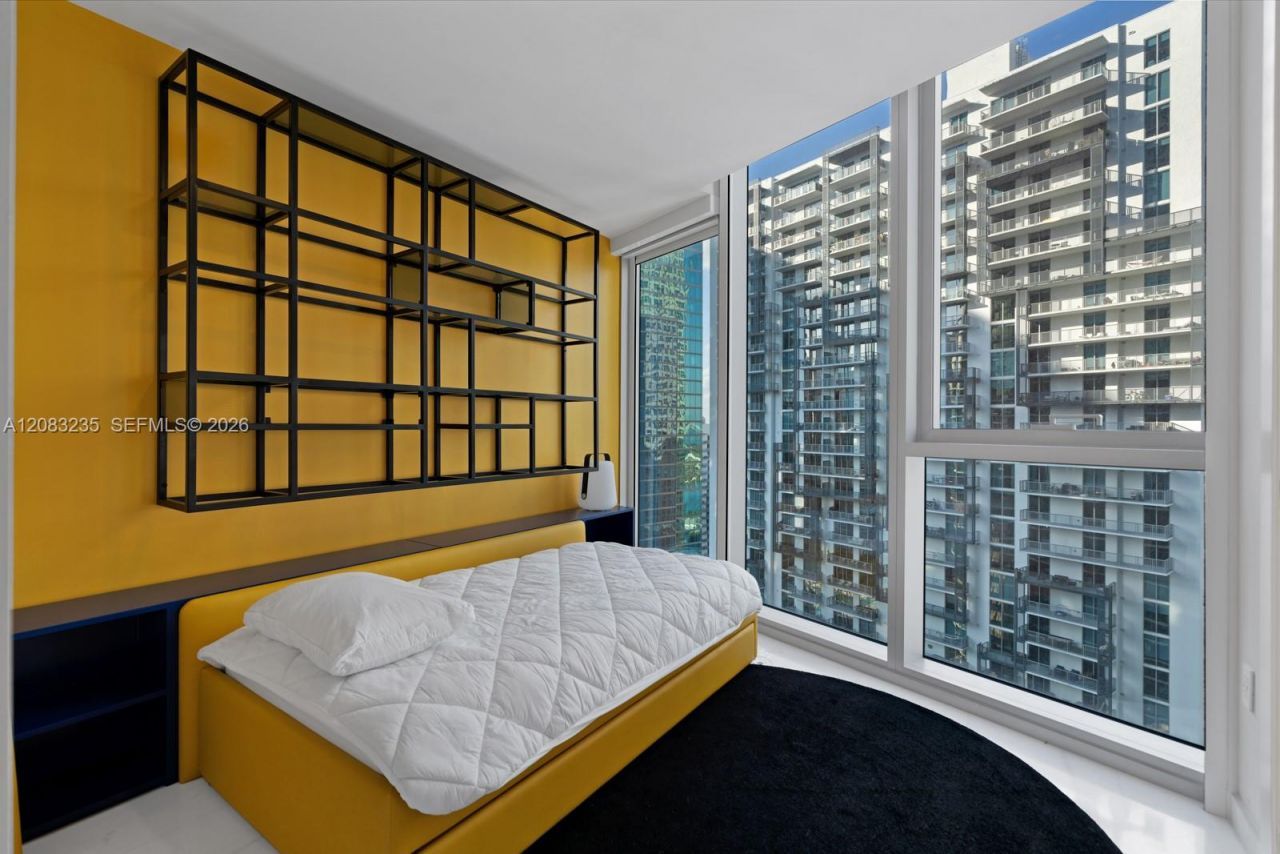 300 Biscayne Boulevard Way, Unit 3302E, Miami, FL 33131 Photo