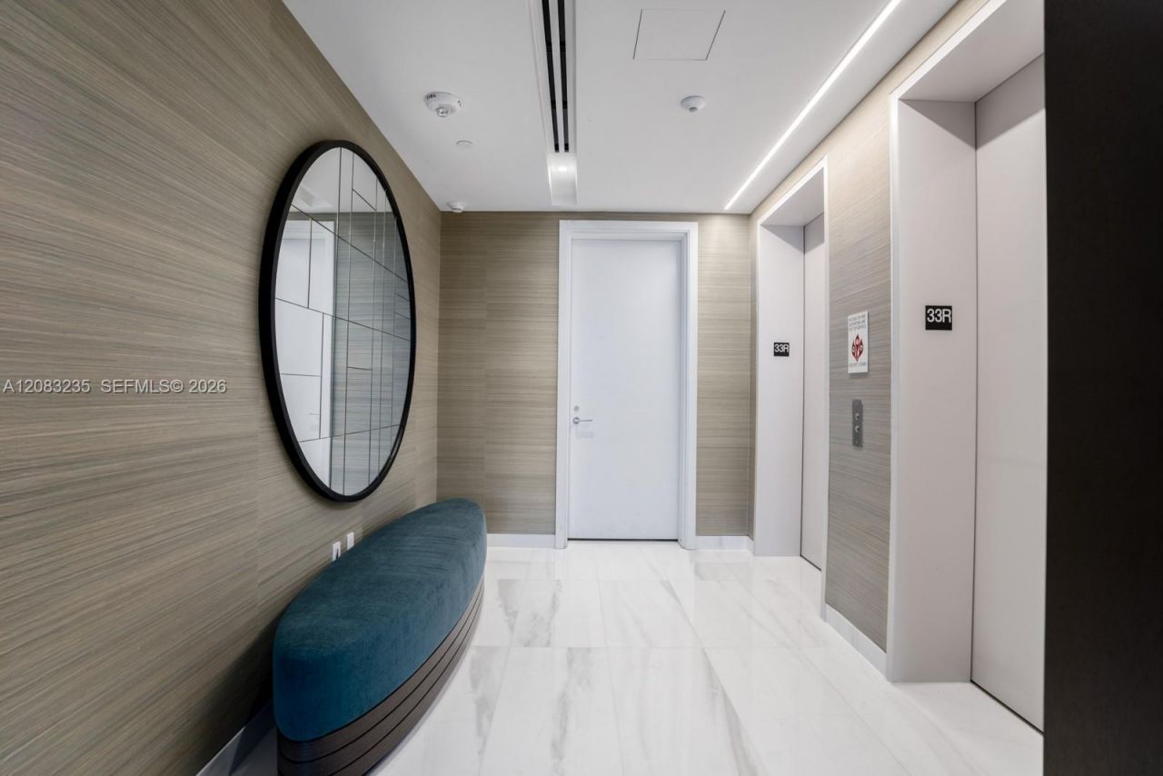 300 Biscayne Boulevard Way, Unit 3302E, Miami, FL 33131 Photo
