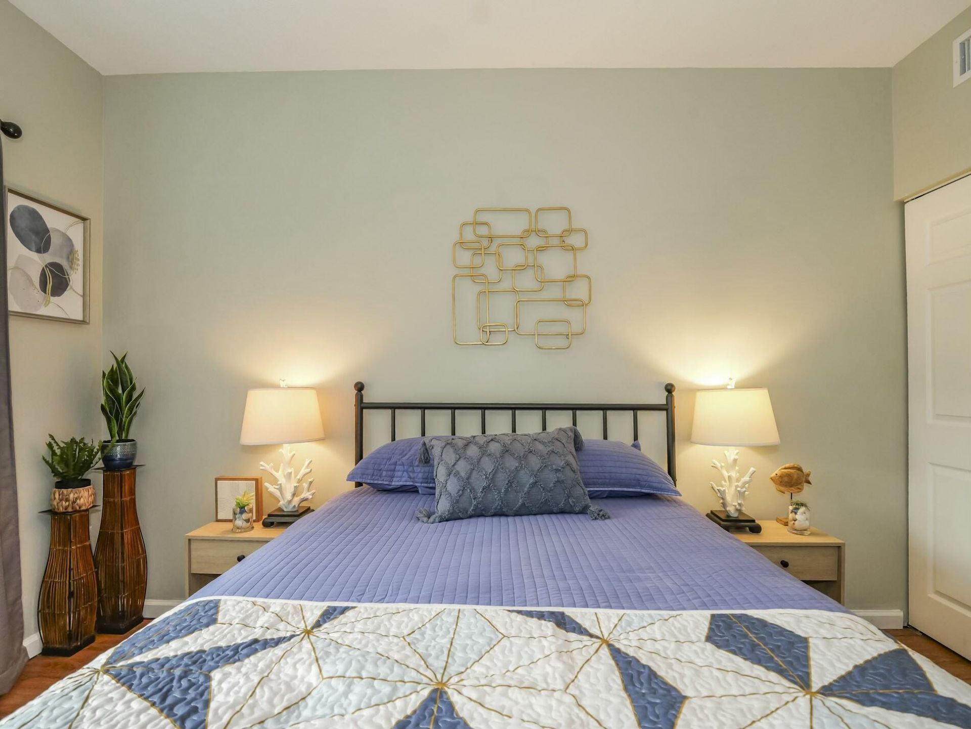 536 7th Square, Unit 103, Vero Beach, FL 32962 Photo