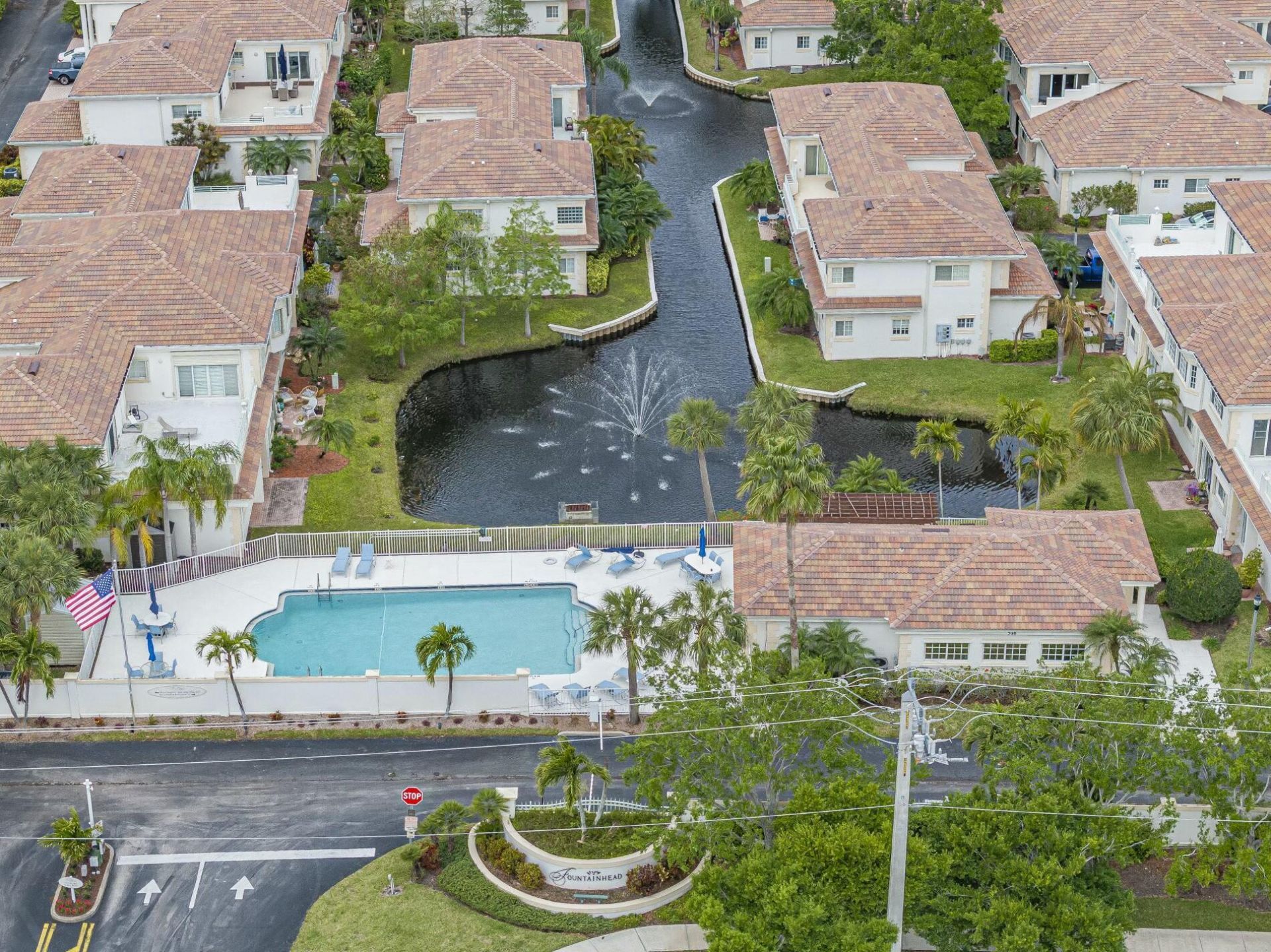 536 7th Square, Unit 103, Vero Beach, FL 32962 Photo
