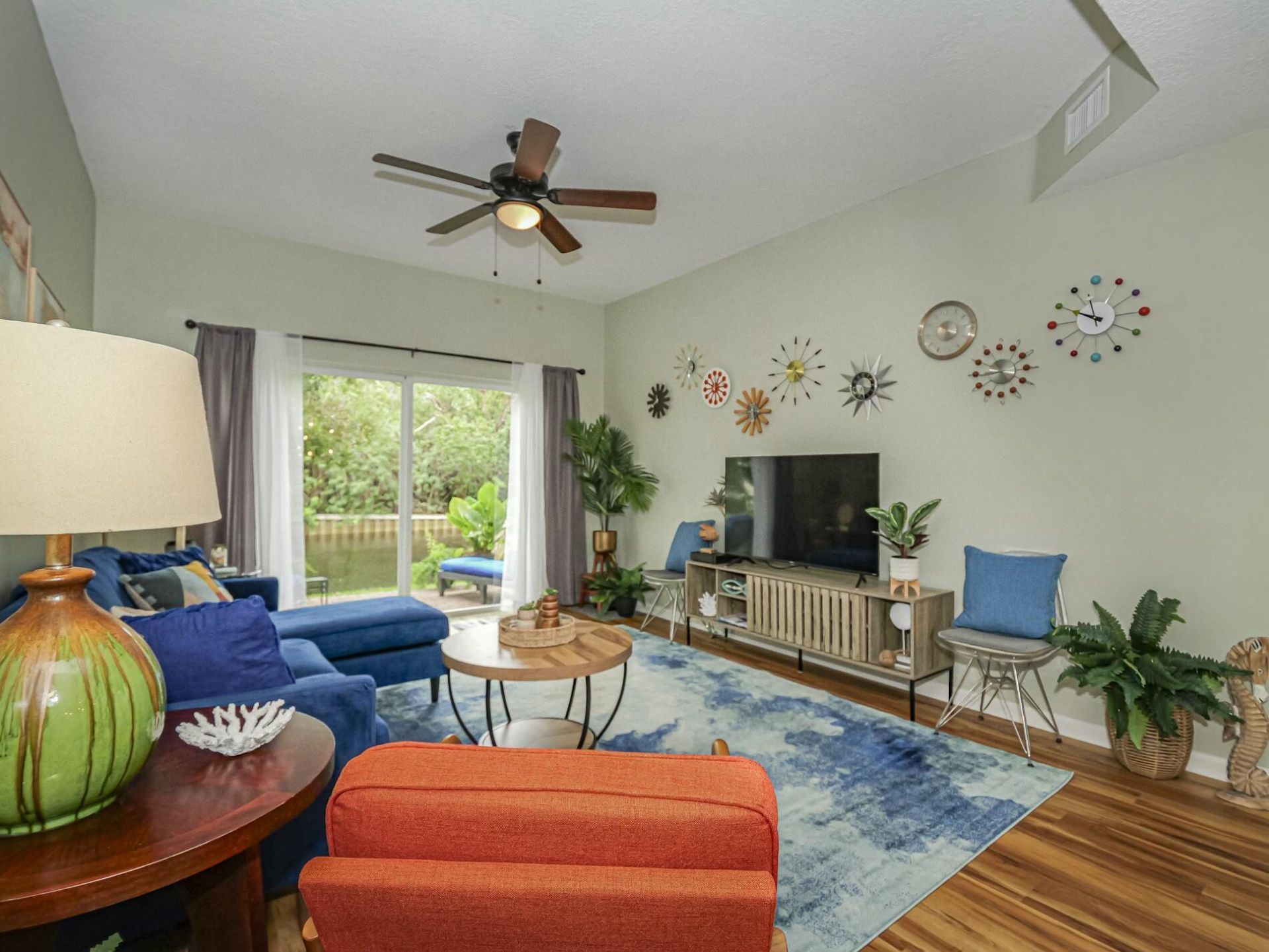 536 7th Square, Unit 103, Vero Beach, FL 32962 Photo