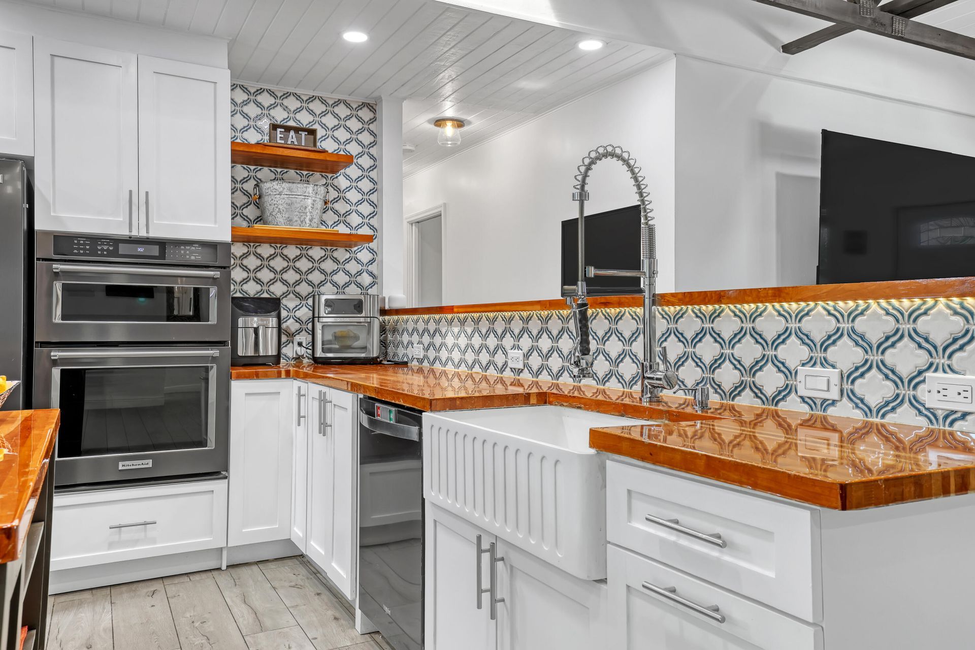 1707 E Terrace Drive, Lake Worth Beach, FL 33460 Photo