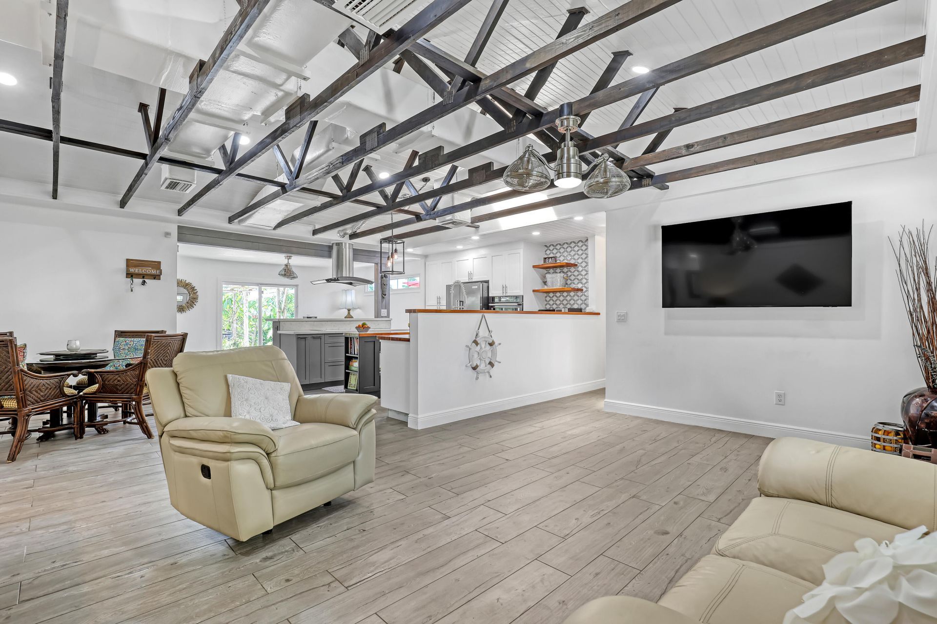 1707 E Terrace Drive, Lake Worth Beach, FL 33460 Photo
