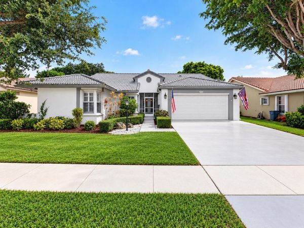 8261 LAKE CYPRESS Road, Lake Worth, FL 33467