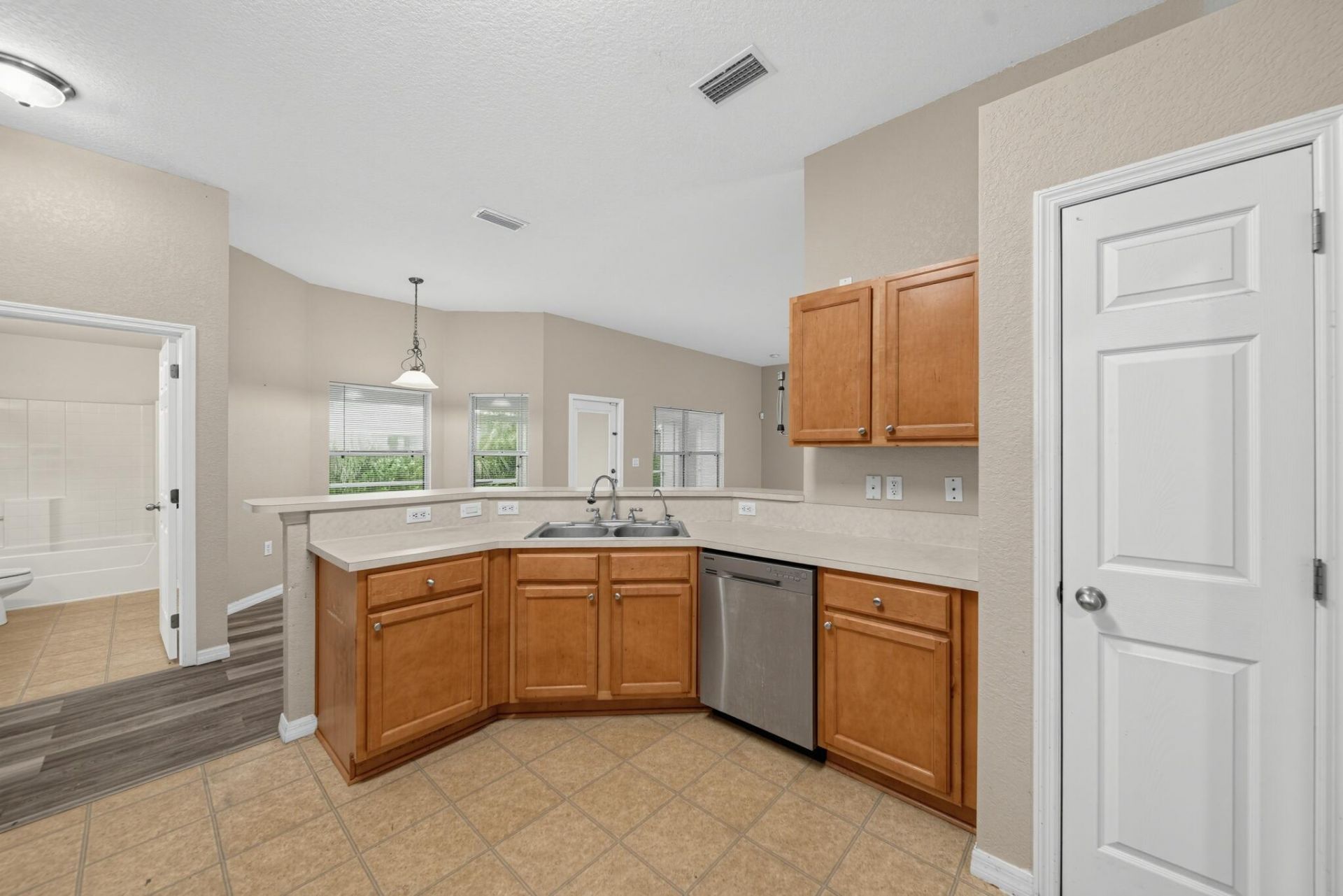 2019 Wanda Avenue N, Lehigh Acres, FL 33971 Photo