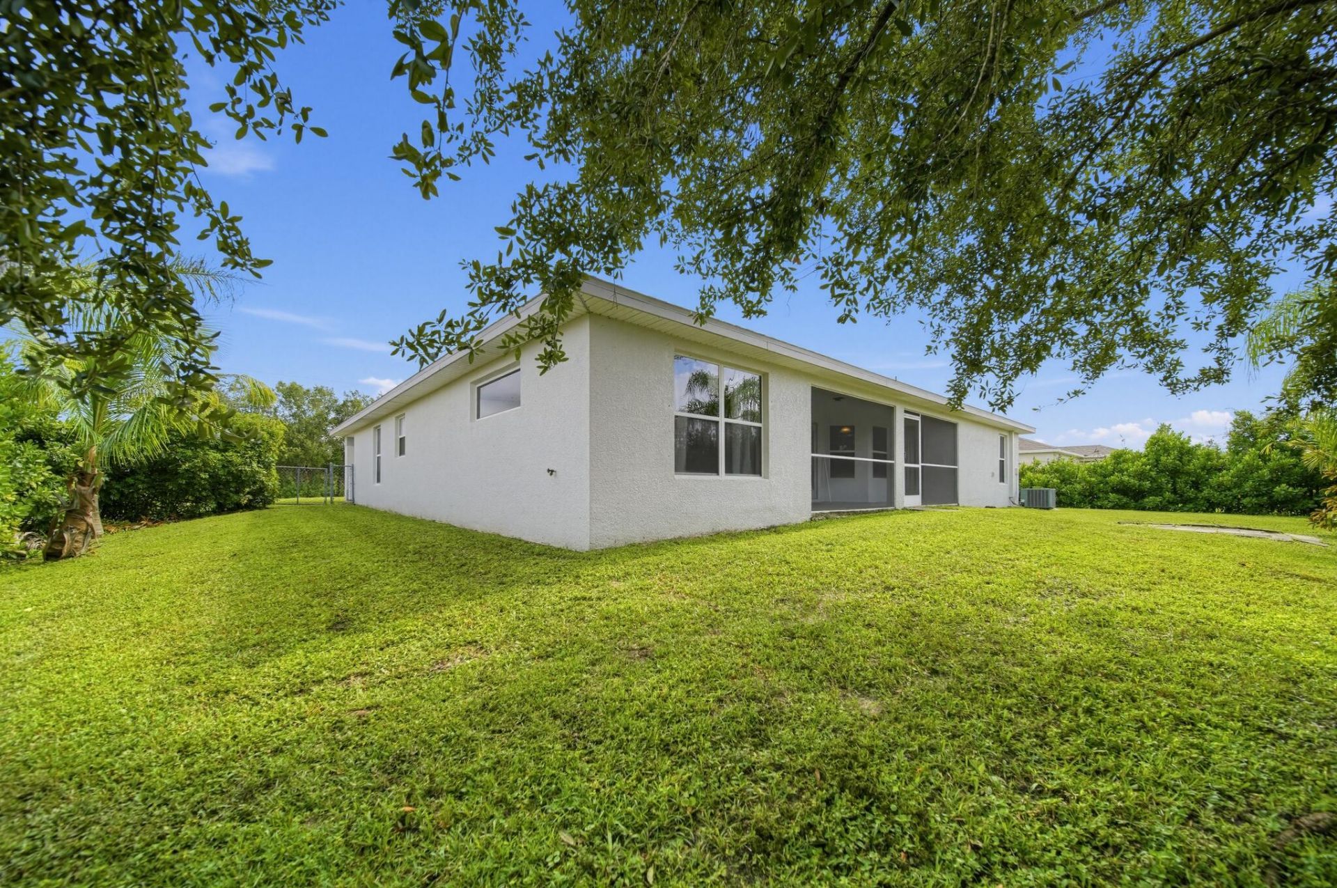 2019 Wanda Avenue N, Lehigh Acres, FL 33971 Photo