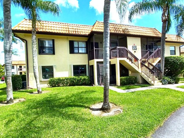 7221 Golf Colony Court, Unit 102, Lake Worth, FL 33467