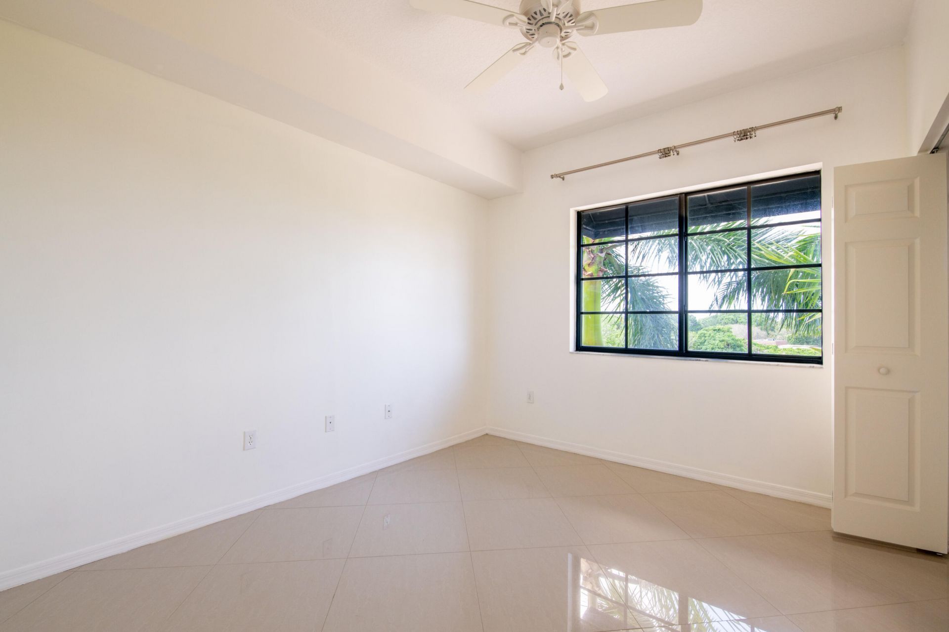 4907 Midtown Lane, Unit 1411, Palm Beach Gardens, FL 33418 Photo