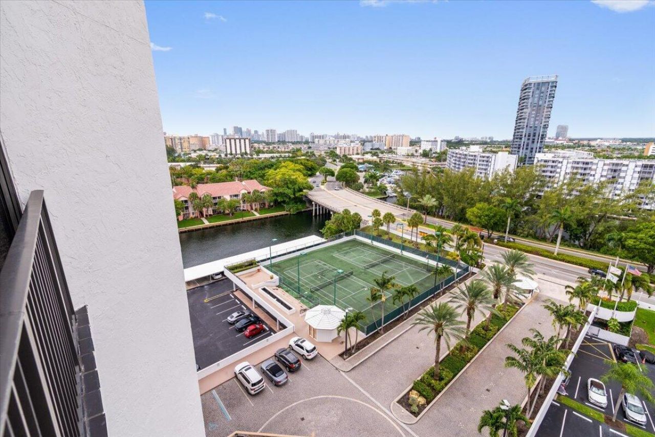 300 Three Islands Boulevard, Unit 312, Hallandale Beach, FL 33009 Photo