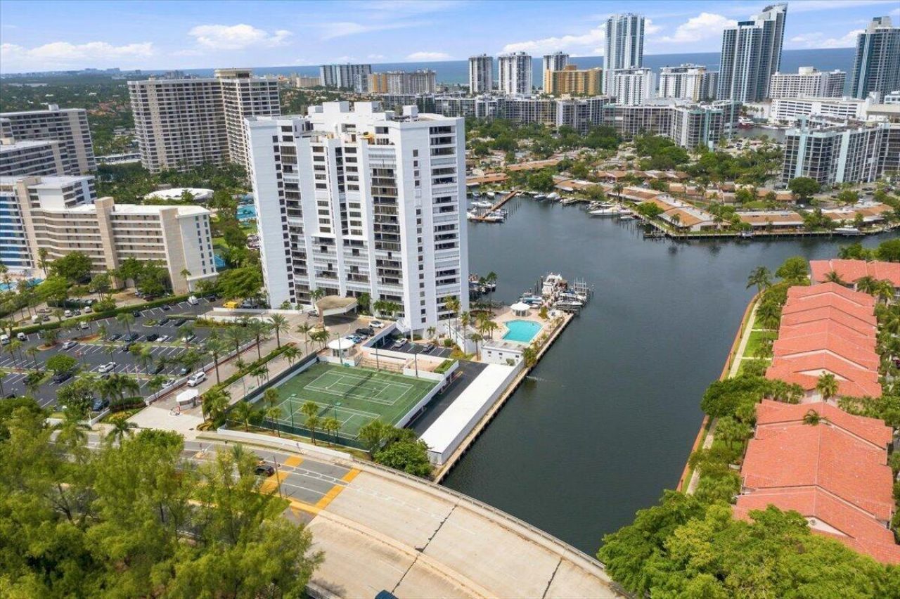 300 Three Islands Boulevard, Unit 312, Hallandale Beach, FL 33009 Photo