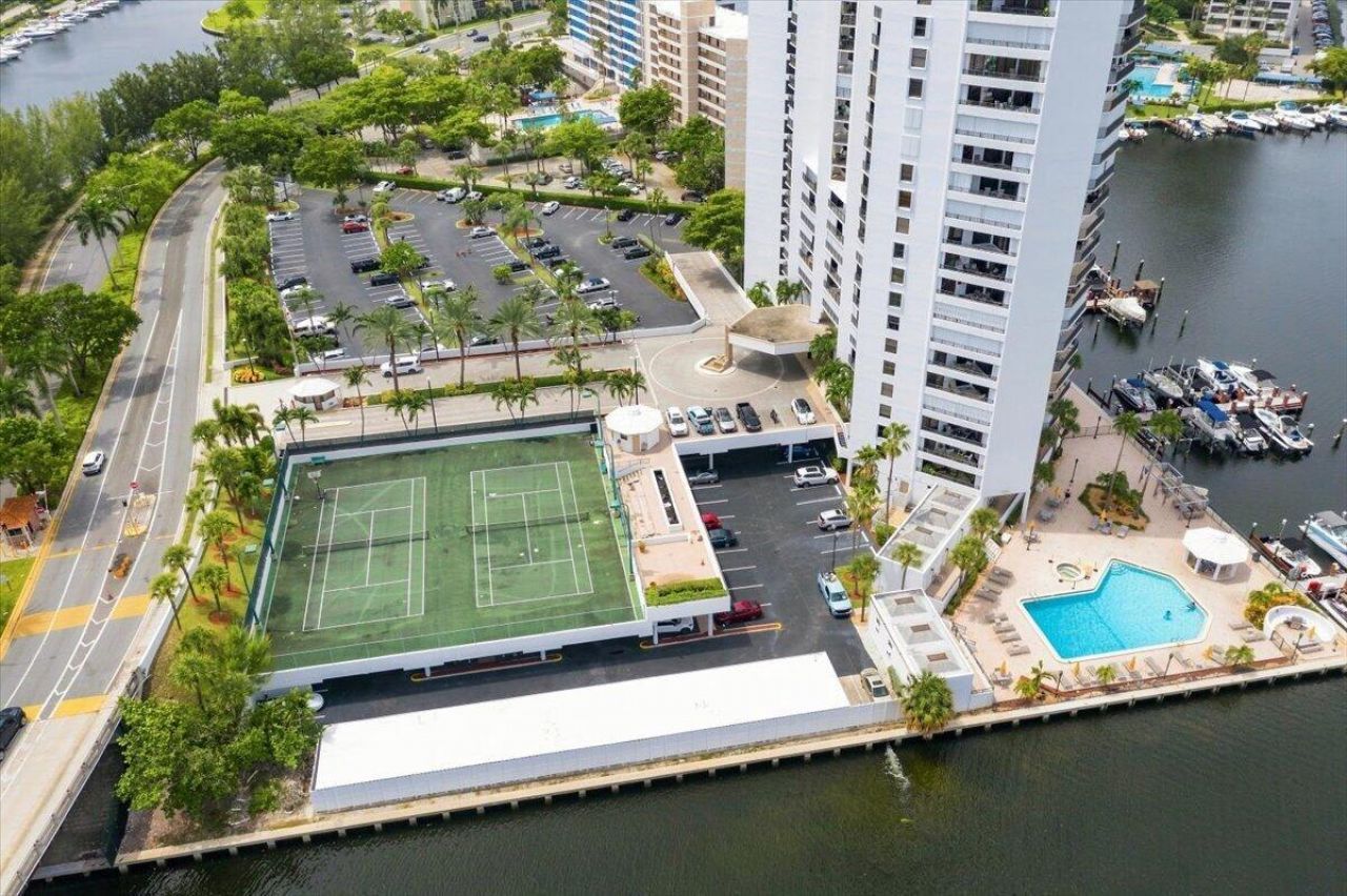300 Three Islands Boulevard, Unit 312, Hallandale Beach, FL 33009 Photo