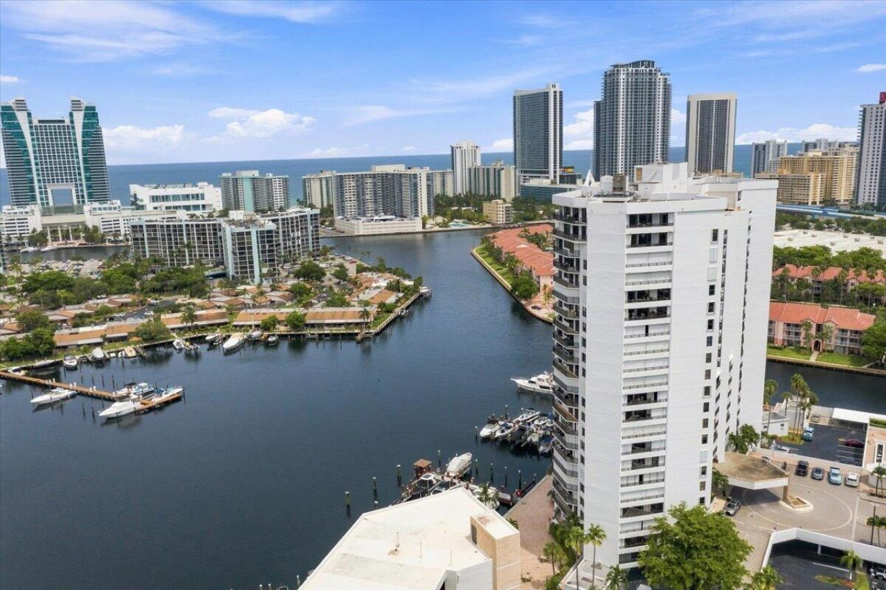 300 Three Islands Boulevard, Unit 312, Hallandale Beach, FL 33009 Photo