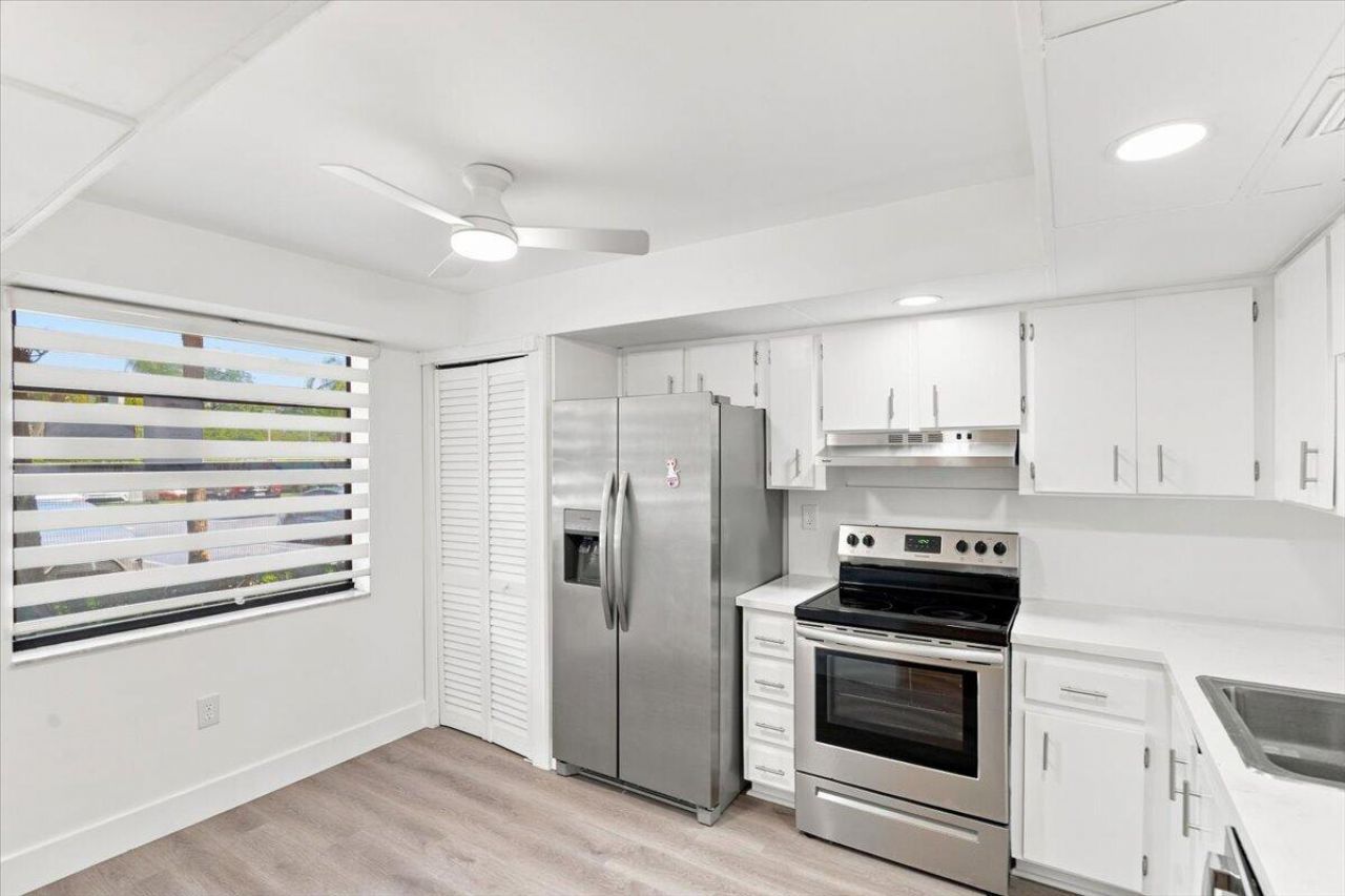 1100 Colony Point Circle, Unit 121, Pembroke Pines, FL 33026 Photo