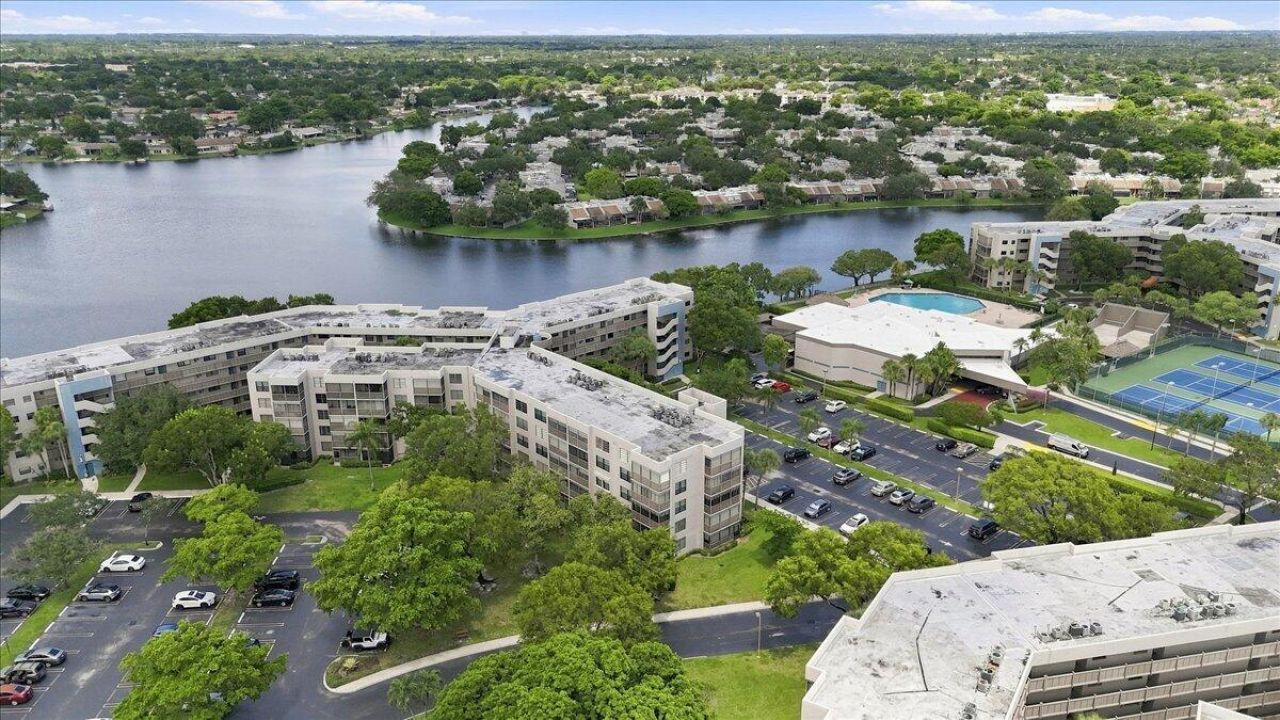 1100 Colony Point Circle, Unit 121, Pembroke Pines, FL 33026 Photo