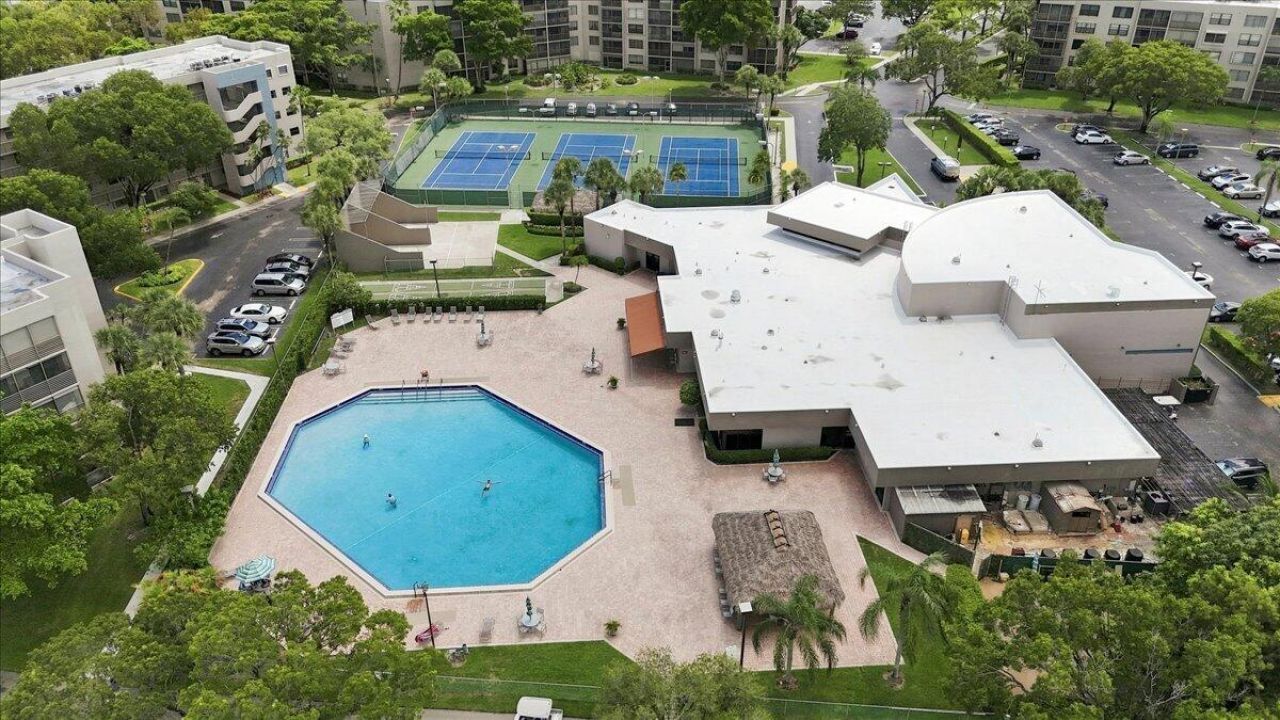 1100 Colony Point Circle, Unit 121, Pembroke Pines, FL 33026 Photo