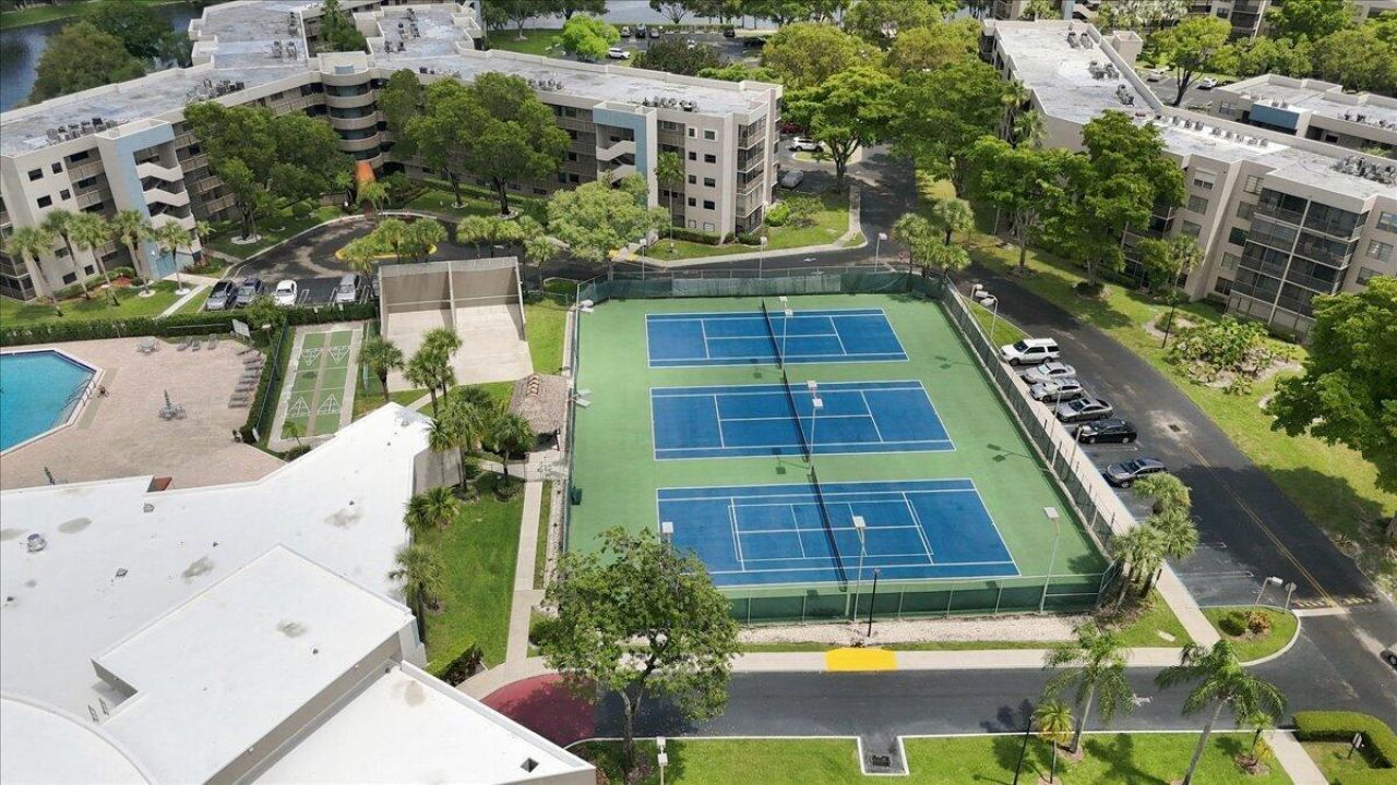 1100 Colony Point Circle, Unit 121, Pembroke Pines, FL 33026 Photo