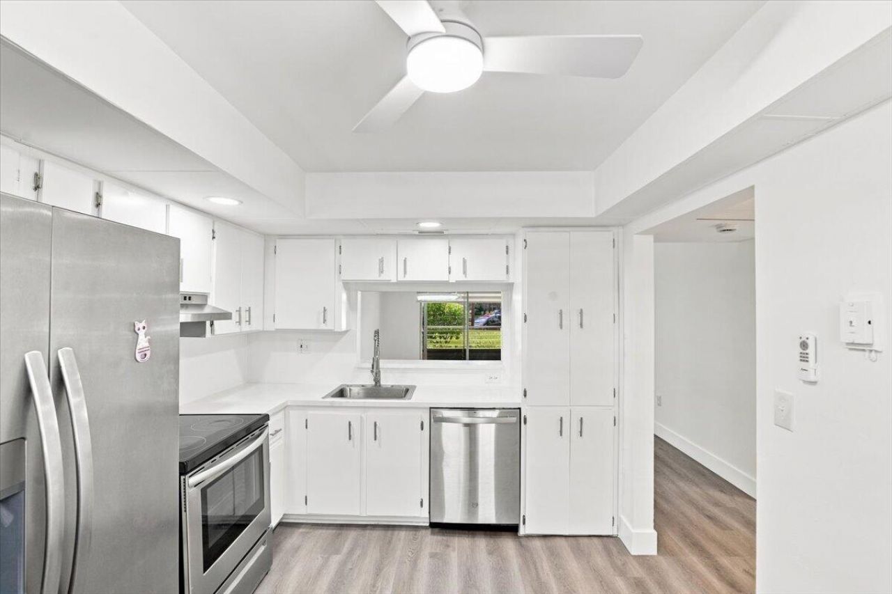 1100 Colony Point Circle, Unit 121, Pembroke Pines, FL 33026 Photo