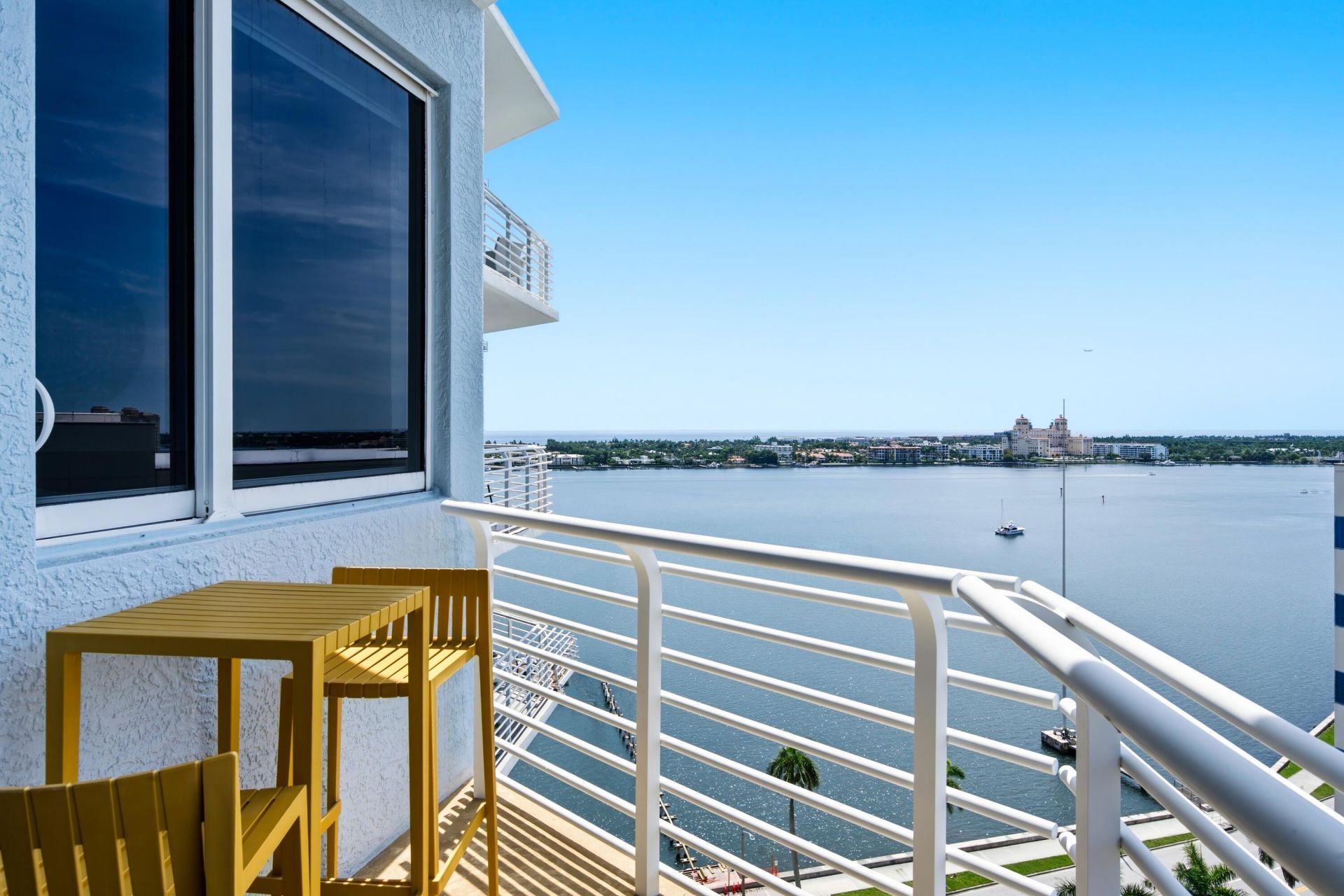 1551 N Flagler Drive, Unit LPH-16, West Palm Beach, FL 33401 Photo