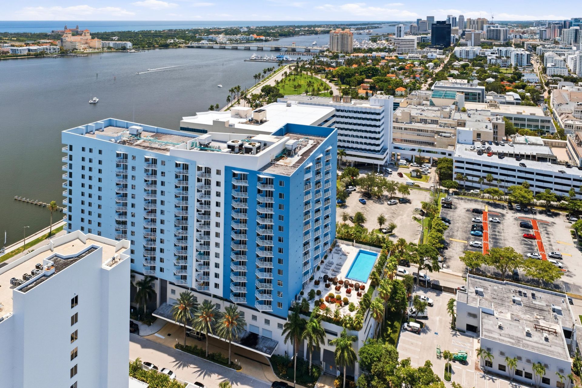 1551 N Flagler Drive, Unit LPH-16, West Palm Beach, FL 33401 Photo