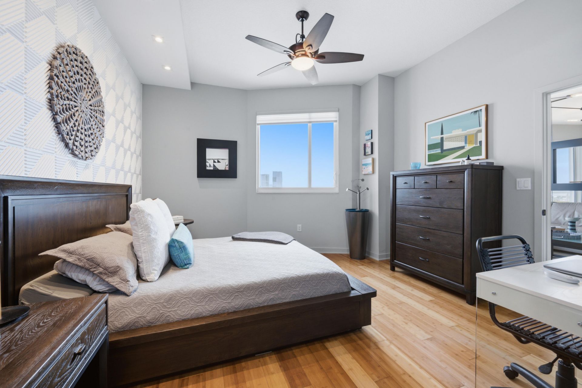 1551 N Flagler Drive, Unit LPH-16, West Palm Beach, FL 33401 Photo