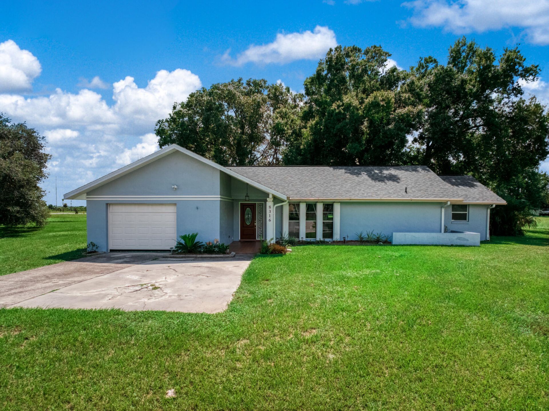 8316 Hampshire Drive, Sebring, FL 33876 Photo