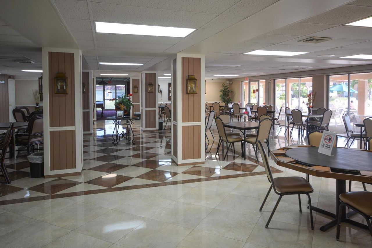 156 Lake Evelyn Drive, West Palm Beach, FL 33411 Photo