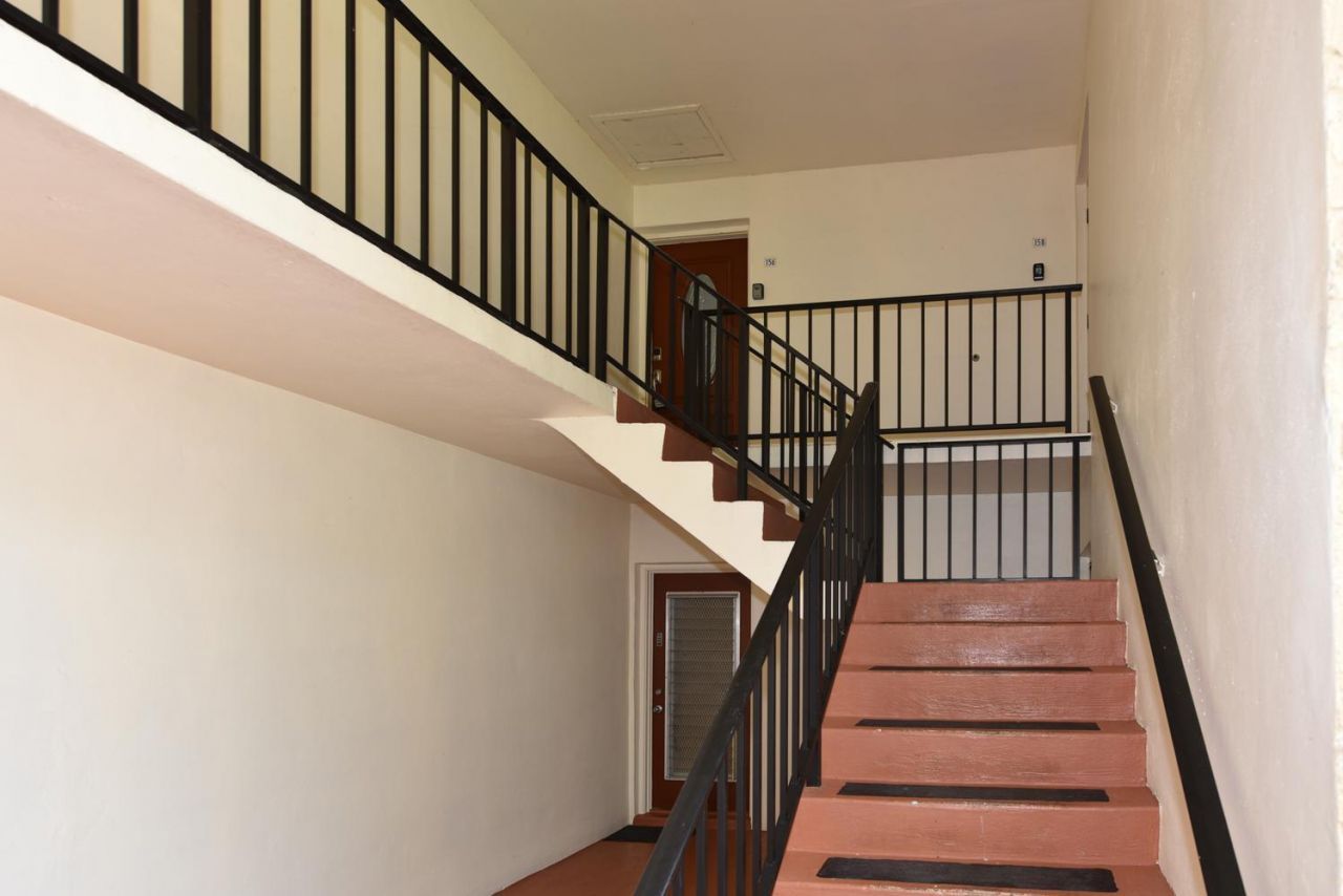 156 Lake Evelyn Drive, West Palm Beach, FL 33411 Photo