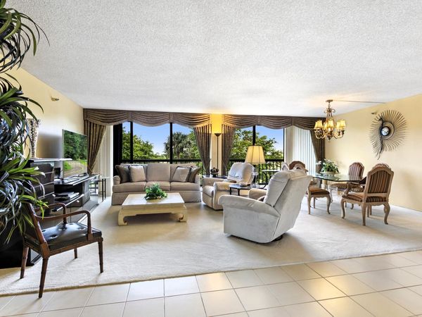 2480 Presidential Way, Unit 403, West Palm Beach, FL 33401