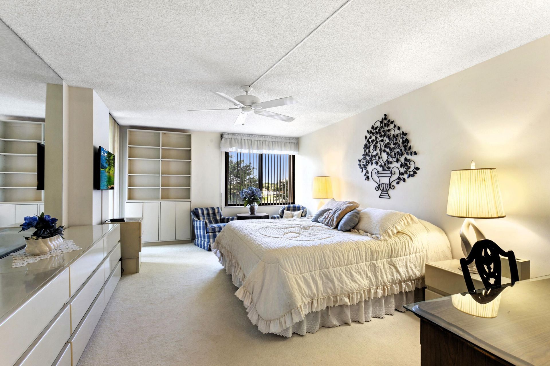 2480 Presidential Way, Unit 403, West Palm Beach, FL 33401 Photo