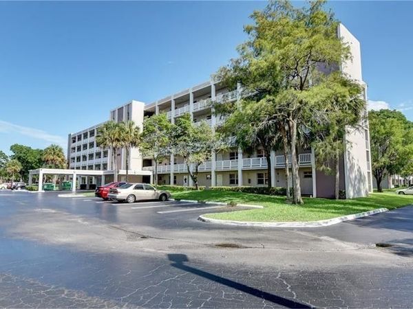 8735 RAMBLEWOOD Drive, Unit 212, Coral Springs, FL 33071