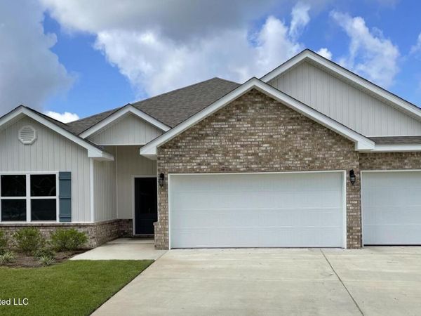 9557 Mallette Drive, Biloxi, MS 39532