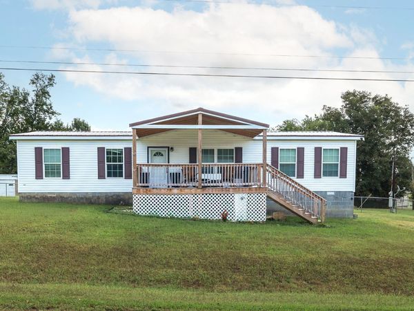 14 Pioneer Dr , Fayetteville, TN 37334
