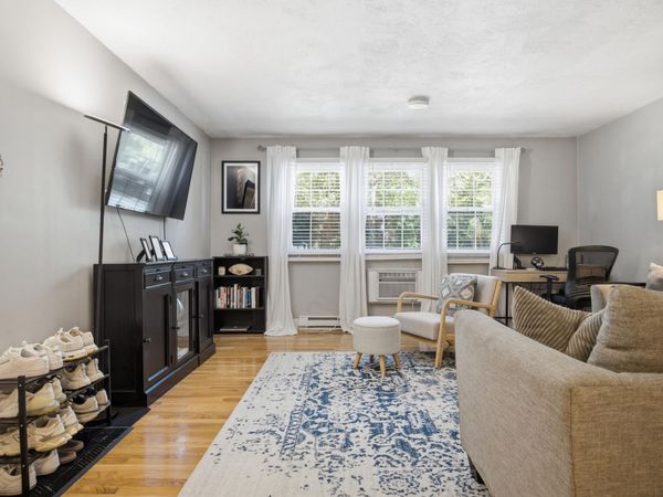 207 Samoset Street , Unit APT B16, Plymouth, MA 02360