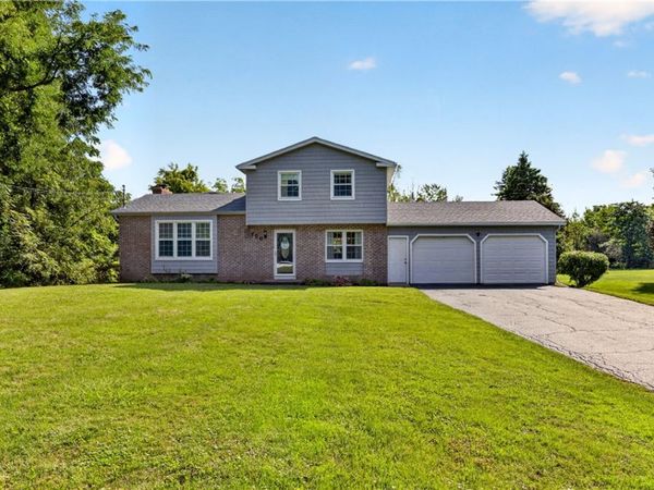 756 Gillett Road, Rochester, NY 14624