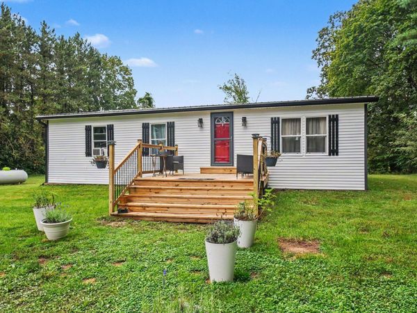 11905 Dutch Settlement Road, Marcellus, MI 49067