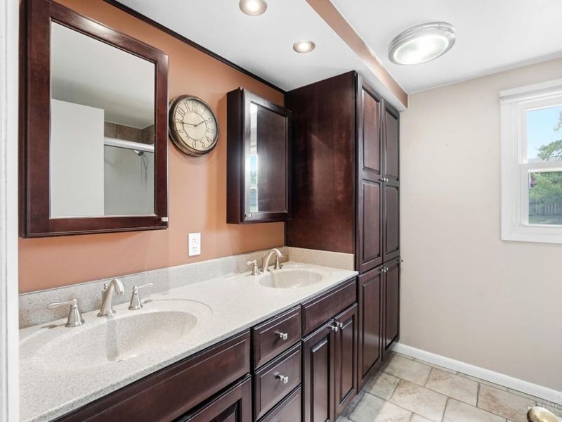 7297 Birchwood Drive, West Chester, OH 45069 Photo 13